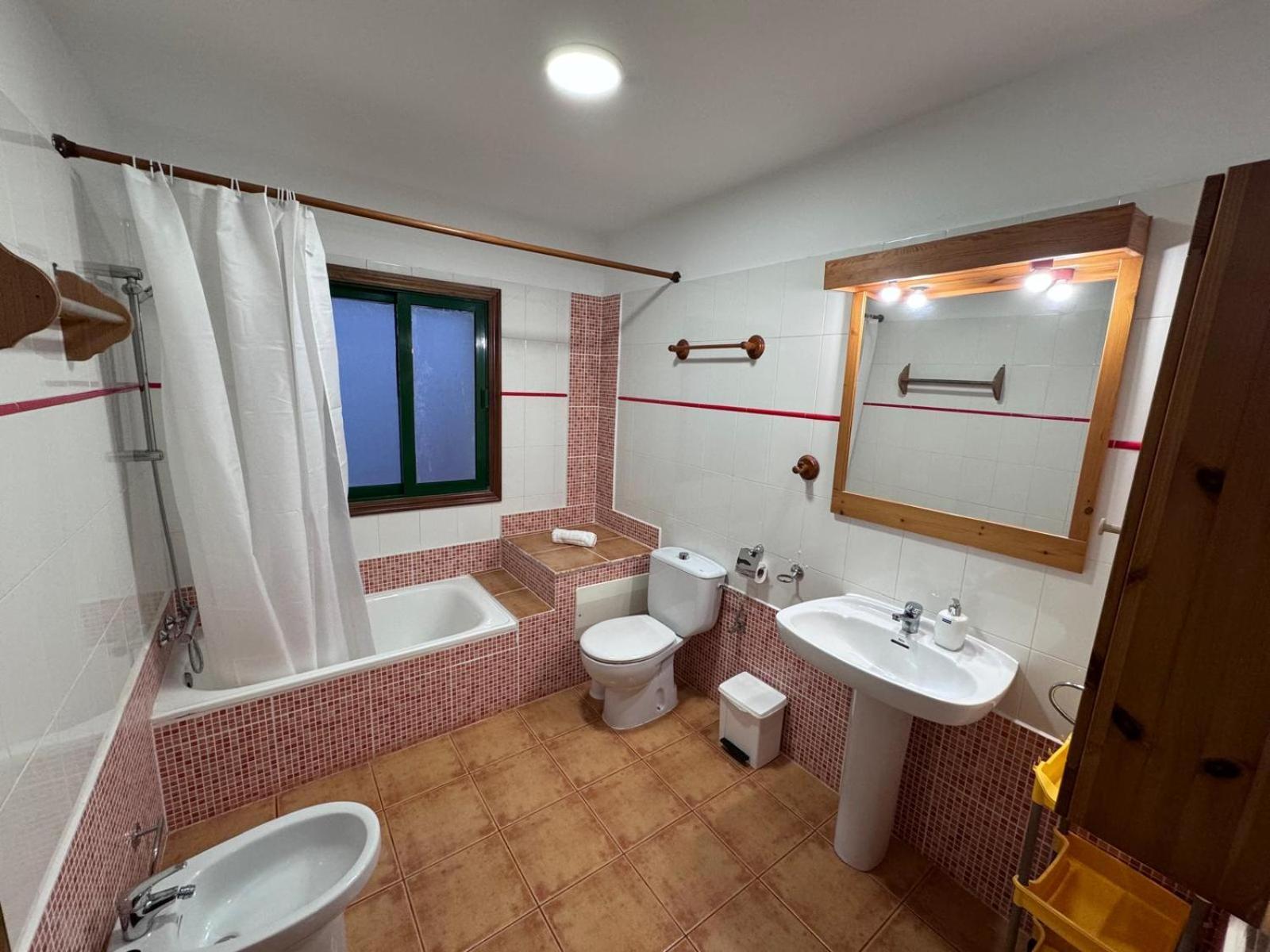 דירות ואלוורדה Vivienda En El Centro De La Isla 2Hab Con Terraza מראה חיצוני תמונה